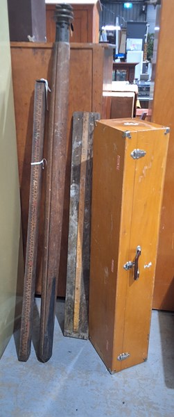 Lot 461 - SURVEYORS TOOLS