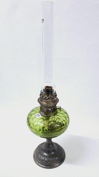 Lot 1141 - KEROSENE LAMP