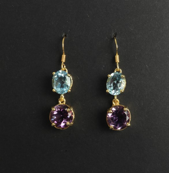 Lot 1028 - GEMSTONE EARRINGS