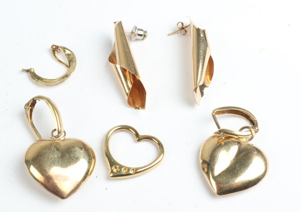 Lot 1030 - SCRAP GOLD etc.