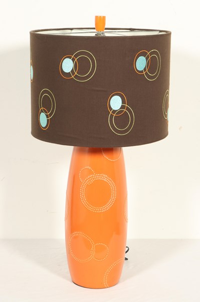Lot 60 - TABLE LAMP