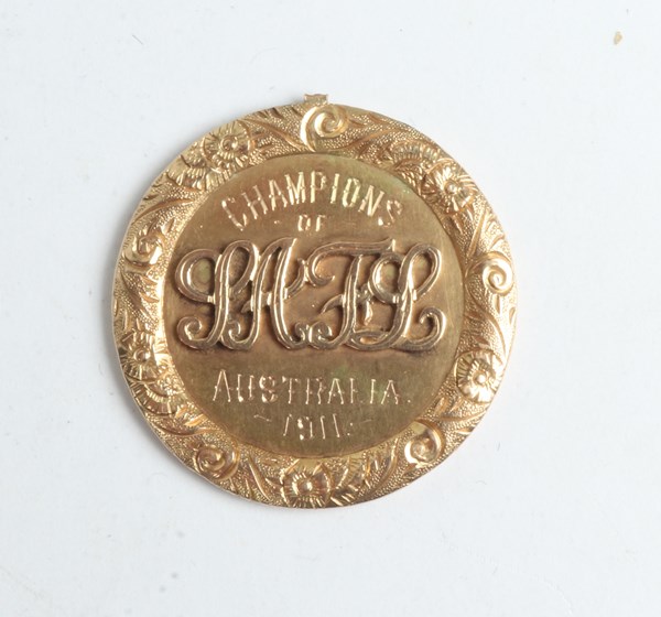 Lot 1009 - GOLD MEDALLION