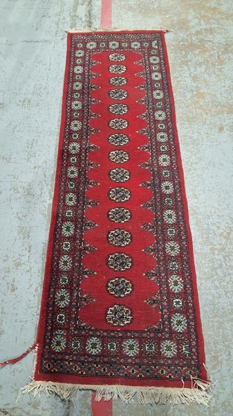 Lot 71 - HALL RUNNER