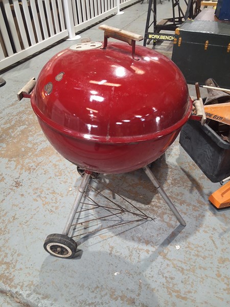 Lot 234 - WEBER BBQ