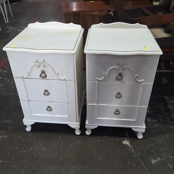 Lot 158 - BEDSIDE CABINETS