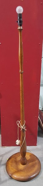 Lot 213 - STANDARD LAMP