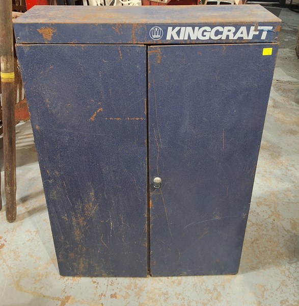 Lot 243 - TOOL CABINET