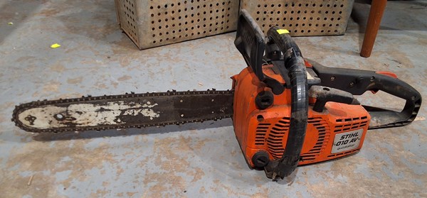 Lot 241 - CHAINSAW