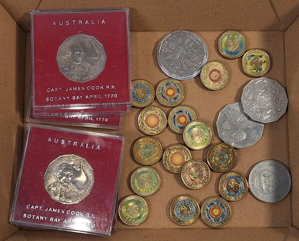 Lot 1085 - COINS