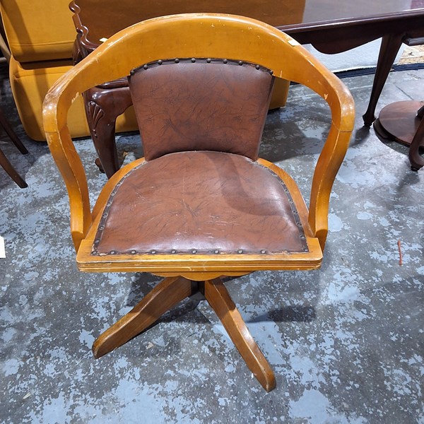 Lot 161 - CAPTAINS CHAIR