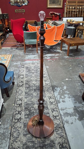Lot 102 - STANDARD LAMP
