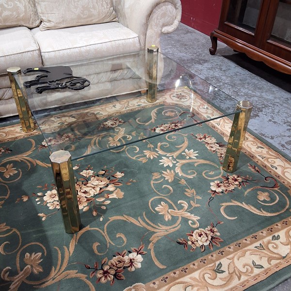 Lot 122 - COFFEE TABLE