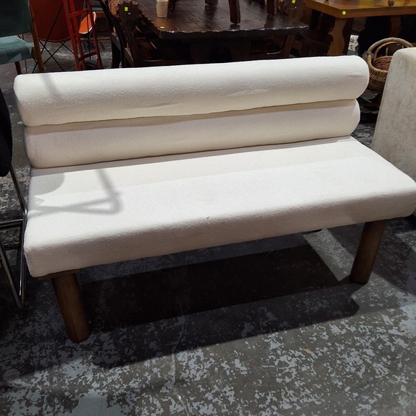 Lot 70 - BENCH SEAT