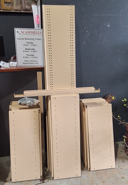 Lot 423 - INDUSTRIAL SHELVING