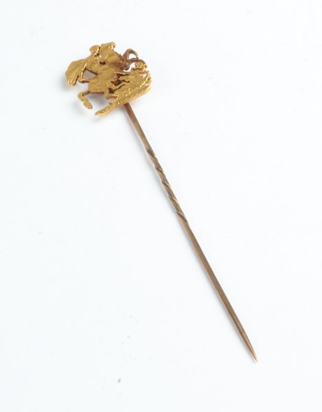 Lot 1021 - GOLD STICKPIN