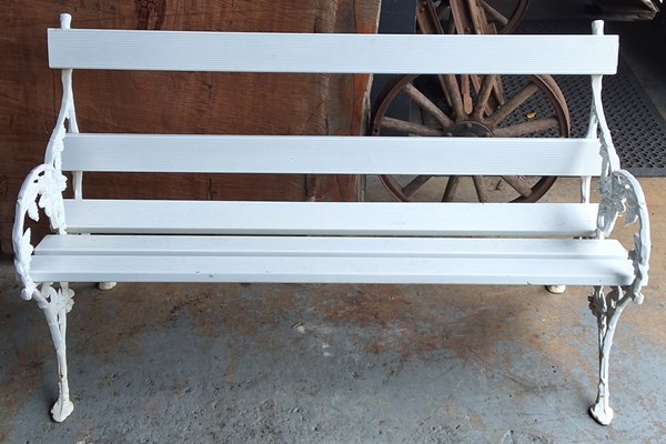 Lot 420 - BENCH