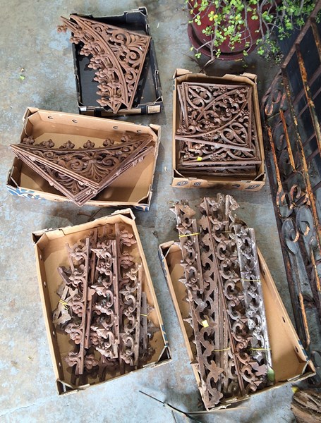 Lot 426 - IRON LACEWORK