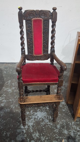 Lot 15 - HIGH CHAIR