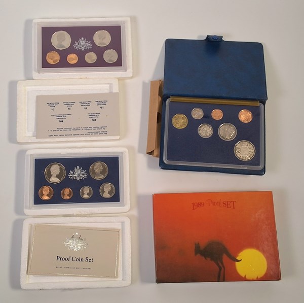 Lot 1092 - COINS