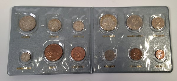 Lot 1091 - COIN SET