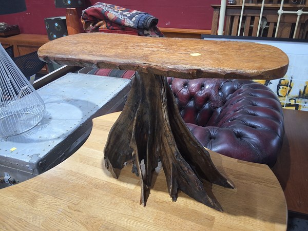 Lot 54 - LAMP TABLE
