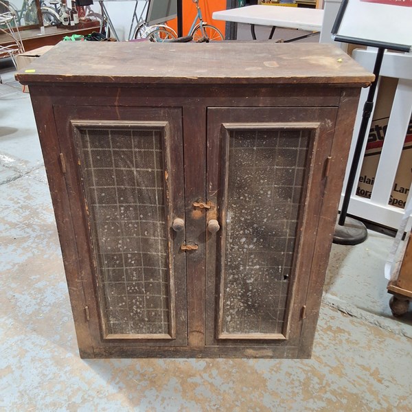 Lot 21 - MEAT SAFE