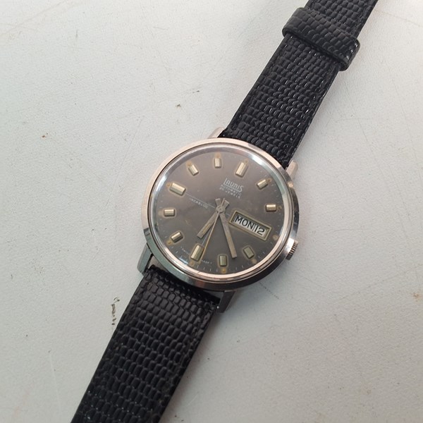 Lot 1037 - WRISTWATCH