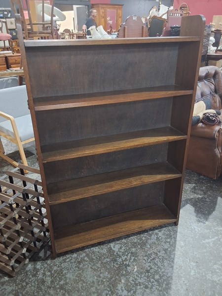 Lot 180 - BOOKSHELF