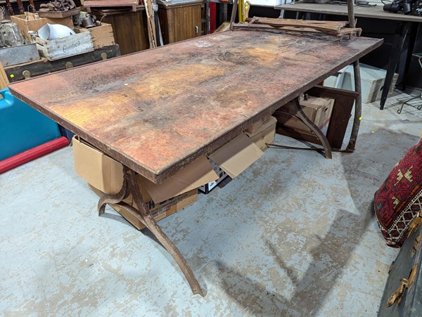 Lot 270 - STEEL TABLE