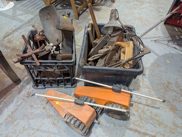 Lot 272 - TOOLS
