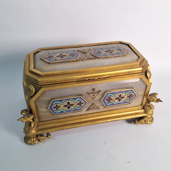 Lot 1029 - JEWELLERY CASKET