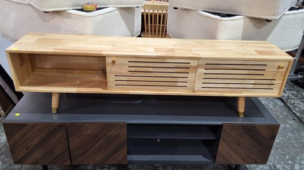 Lot 131 - LOWLINE UNIT