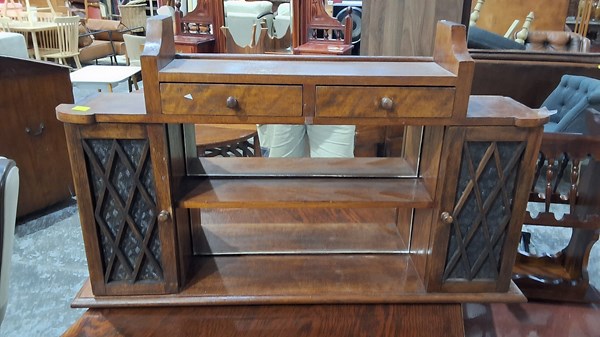 Lot 149 - WALL SHELF