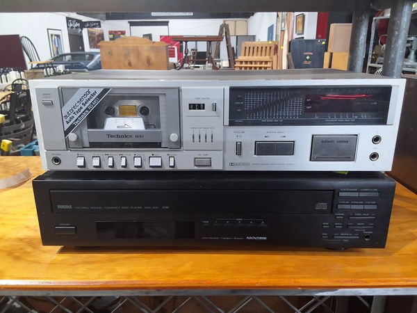 Lot 227 - STEREO LOT
