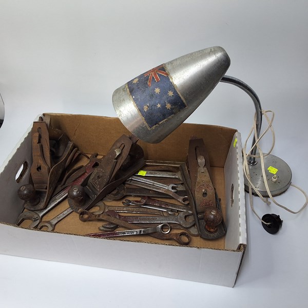 Lot 374 - TOOLS