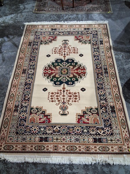 Lot 208 - RUG