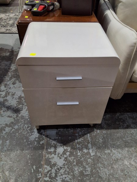 Lot 212 - DRAWERS