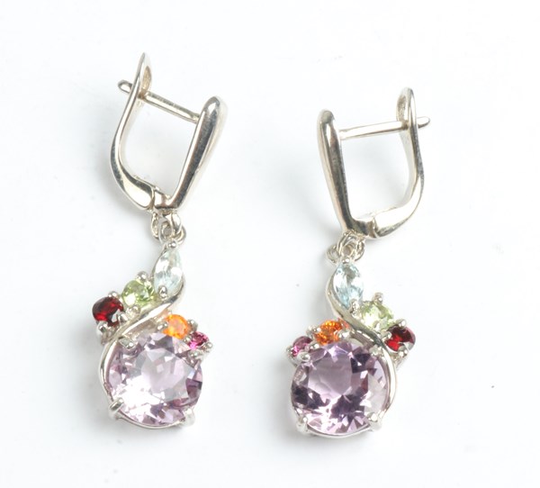 Lot 1058 - GEMSTONE EARRINGS