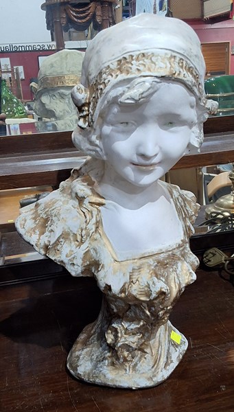 Lot 148 - PLASTER BUST