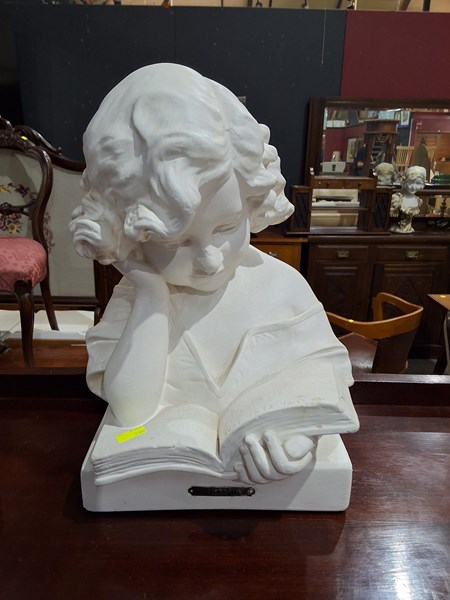 Lot 179 - PLASTER BUST
