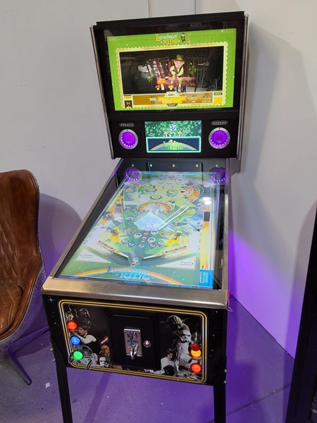 Lot 354 - PINBALL MACHINE