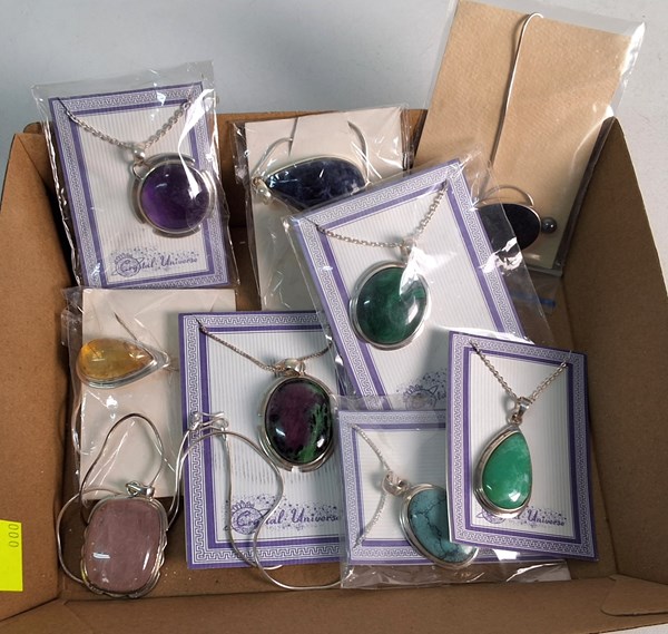 Lot 1042 - GEMSTONE NECKLACES