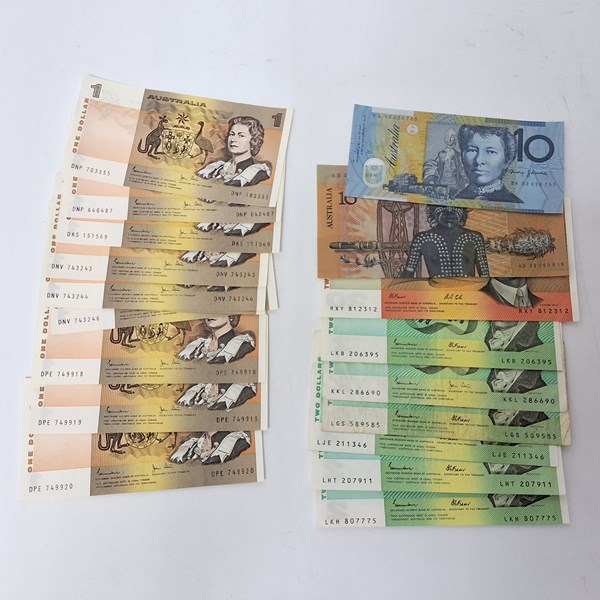 Lot 1094 - BANKNOTES