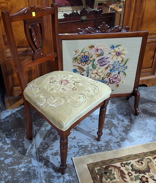 Lot 383 - FURNITURE LOT