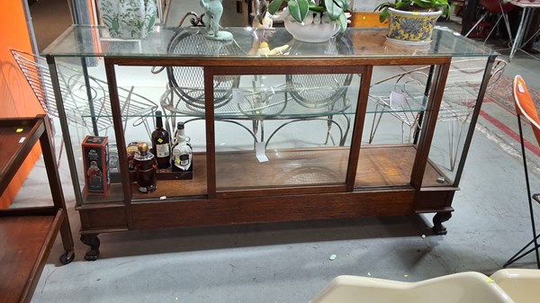 Lot 349 - COUNTER DISPLAY