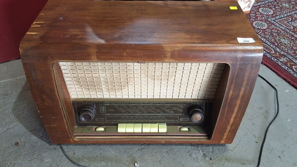 Lot 450 - RADIO