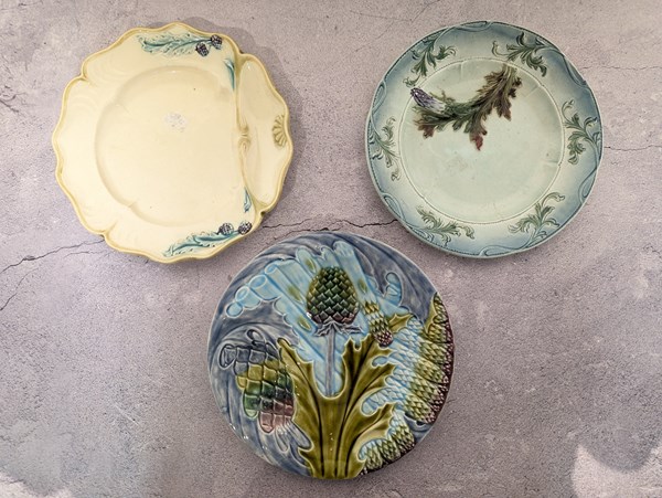 Lot 1681 - MAJOLICA PLATES