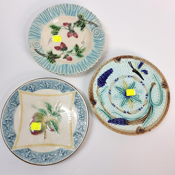 Lot 1262 - MAJOLICA PLATES