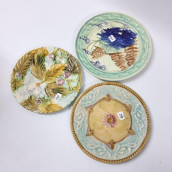 Lot 1311 - MAJOLICA PLATES