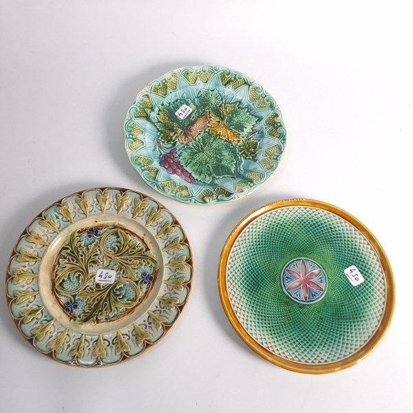 Lot 1217 - MAJOLICA PLATES